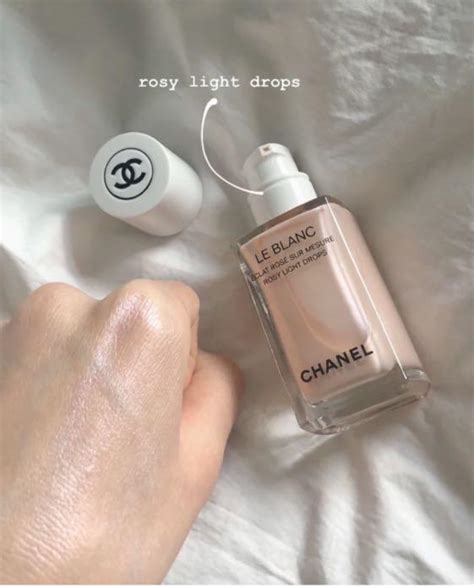 chanel rosy le blanc highlighter.